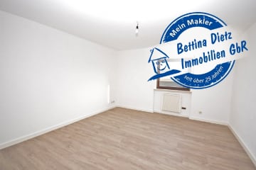 DIETZ: Moderne 4-Zimmer-Wohnung im Erdgeschoss (1-2 Räume ideal als Büro nutzbar) Eigener Eingang!, 64839 Münster, Erdgeschosswohnung