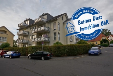 DIETZ: Lichtdurchflutete 2-Zimmer-Dachgeschosswohnung mit Sonnen-Balkon, Küche, Garage, FB-Heizung, 63743 Aschaffenburg, Dachgeschosswohnung