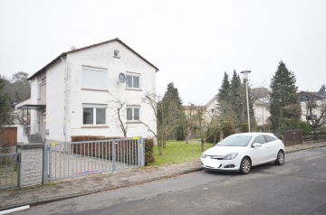 DIETZ: 3 Zimmerwohnung mit Balkon – Tageslichtbad mit Wanne – Garage, 64859 Eppertshausen, Etagenwohnung