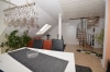 DIETZ: Traumhafte 3-Zimmer-Dachgeschosswohnung mit 2 Balkonen, Einbauküche, komplett möbliert! - mit ausgebauten Spitzboden