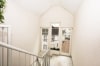 DIETZ: Traumhafte 3-Zimmer-Dachgeschosswohnung mit 2 Balkonen, Einbauküche, komplett möbliert! - Treppenhaus