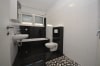 DIETZ: Barrierefreie 2-Zimmer-Erdgeschosswohnung mit Einbauküche - Zentrale Lage! - Tageslichtbad mit Wanne+Dusche