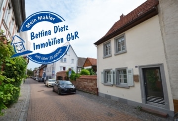 DIETZ: 3-Zimmer-Haus in ruhiger und zentraler Altstadt-Wohnlage von Groß-Umstadt!, 64823 Groß-Umstadt, Einfamilienhaus