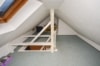 DIETZ: Gemütliche 2-Zimmer Dachgeschosswohnung mit viel Stauraum und Einbauküche in Schaafheim! - Dachboden