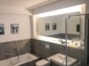 DIETZ: Moderne 2,5-Zimmer-Wohnung mit Balkon, Tiefgaragenstellplatz und Fußbodenheizung! - Modernes Duschbad Zugang zum Balkon