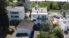 DIETZ: Zweifamilienhaus mit Ausbaupotenzial auf großem Grundstück! - Luftansicht