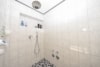 DIETZ: 3-4 Zimmer Wohnung mit Aufzug im DG eines Wohn- und Geschäftshauses! - Begehbare Dusche