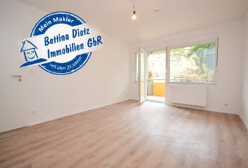 DIETZ: Neu-Renovierte 2-Zimmer-Erdgeschosswohnung mit Balkon und PKW-Stellplatz!, 63450 Hanau, Erdgeschosswohnung