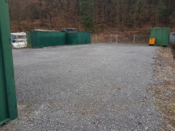 DIETZ: Freifläche mit großem Car-Port und Lagerhütte zu vermieten!, 63834 Sulzbach, Lager mit Freifläche
