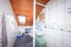 DIETZ: Freundliche Dachgeschosswohnung in zentraler Lage in Epperthausen! - Tageslicht Badezimmer