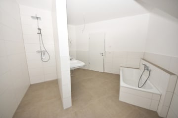 DIETZ: HAUS PAULA! Penthauscharakter mit 50qm Dachterrasse ! Wärmepumpe, Tiefgarage, opt Einbauküche - Tageslichtbadezimmer (652072)