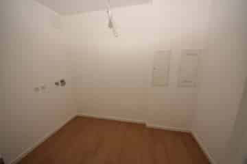 DIETZ: HAUS PAULA! Penthauscharakter mit 50qm Dachterrasse ! Wärmepumpe, Tiefgarage, opt Einbauküche - Hauswirtschaftsraum (652074)