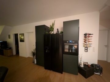 DIETZ: 4-Zimmer-Wohnung mit Penthauscharakter und neuer Einbauküche, Tiefgarage im Energiesparhaus! - Einbauküche inklusive (658663)