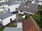 DIETZ: 3 Wohneinheiten! 1-2-Fam-Haus + Einliegerhaus im Garten - wunderschöne Waldrandlage! - Luftansicht