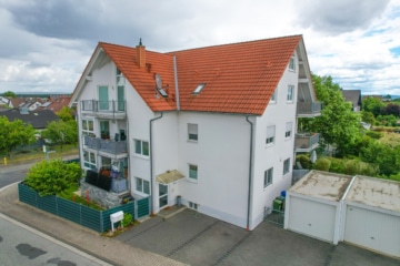 DIETZ: Lichtdurchflutete 4,5 Zimmer-Maisonette große Dachloggia – Galerie – Garage – Stellplatz - Außenansicht (687567)