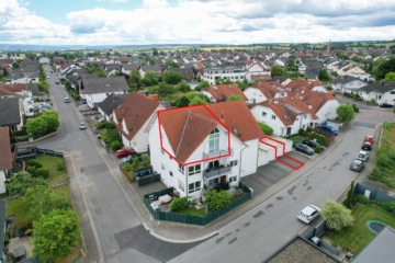 DIETZ: Lichtdurchflutete 4,5 Zimmer-Maisonette große Dachloggia – Galerie – Garage – Stellplatz - Luftbild (687547)