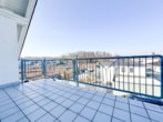 Dachloggia - DIETZ: Lichtdurchflutete 4,5 Zimmer-Maisonette große Dachloggia – Galerie – Garage – Stellplatz