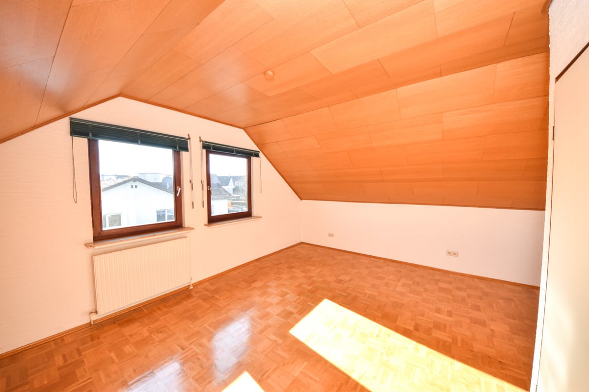 Schlafzimmer 2 von 2 DG