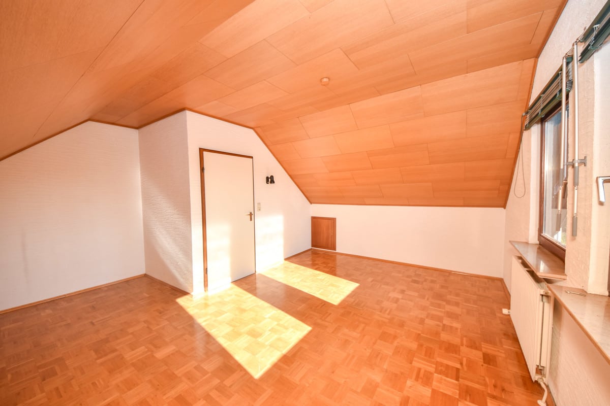 Schlafzimmer 2 von 2 DG