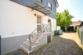 Außenansicht - DIETZ: Gut geschnittenes 2-Familienhaus mit Garten, Garage und Nebengebäude in Babenhausen Langstadt
