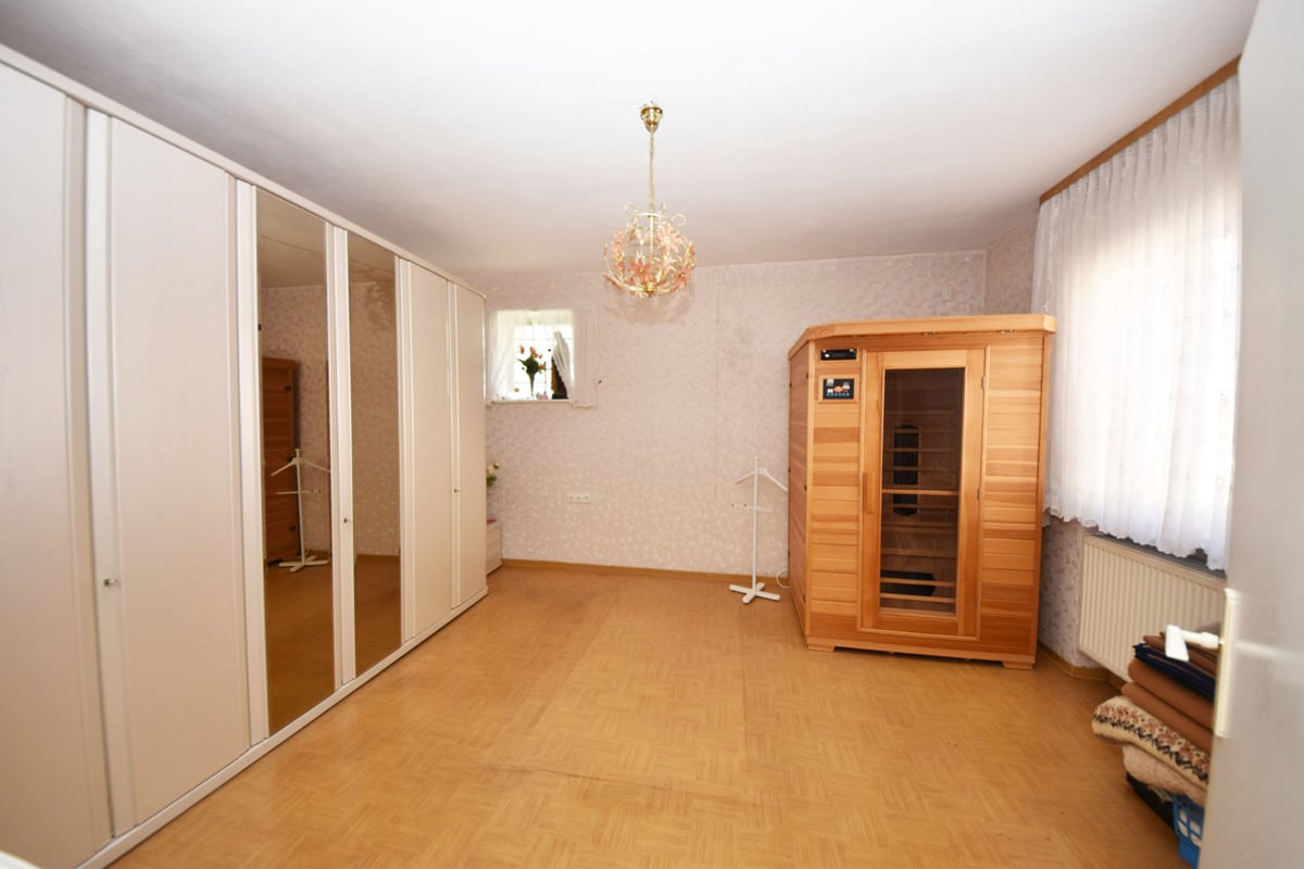 Zimmer 1 EG