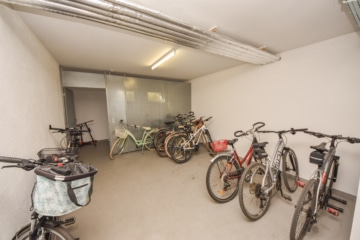 DIETZ: 10200,- Jahresnettomieteinnahme Eigentumswohnung mit guter Ausstattung – Nahe Mainparksee! - Gemeinsamer Fahrradabstellraum (694665)