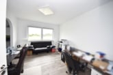 Raum Büro 1 OG 1 - DIETZ: Büro-, Lagerhalle und Baugrundstück zu verkaufen!