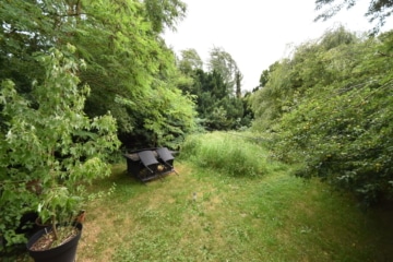 DIETZ: Büro-, Lagerhalle und Baugrundstück zu verkaufen! - Garten (631396)