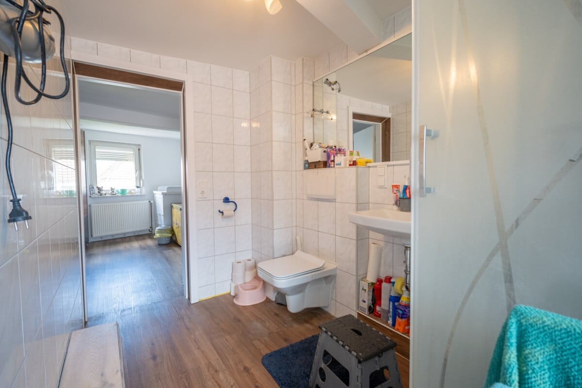 Tageslichtbadezimmer OG