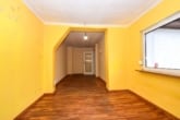 DIETZ: 1-2 Familienhaus in ruhiger Lage in Reinheim zu verkaufen! - Wohnzimmer OG