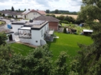 DIETZ: Sanierter Bungalow mit Wärmepumpe + Photovoltaik - 50qm Hobbyraum oder Büro separater Eingang - Tolles Gartengrundstück