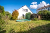 Garten mit Pool - 2 Familienhaus mit Garten, Pool, Keller und Garage – DG vermietet – in Reinheim!