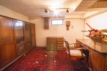 2 Familienhaus mit Garten, Pool, Keller und Garage – DG vermietet – in Reinheim! - Kellerraum KG (642179)