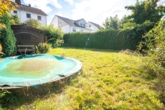 Garten mit Pool - 2 Familienhaus mit Garten, Pool, Keller und Garage – DG vermietet – in Reinheim!