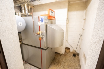 2 Familienhaus mit Garten, Pool, Keller und Garage – DG vermietet – in Reinheim! - Heizungsraum (642181)