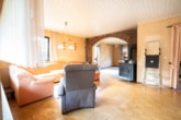 Offener Wohn- und Essbereich EG - 2 Familienhaus mit Garten, Pool, Keller und Garage – DG vermietet – in Reinheim!