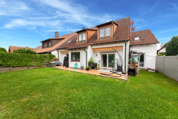 Großzügige Immobilie mit 2 Wohnungen – Erweiterungspotenzial – PV-Anlage ruhige Lage von Großostheim, 63762 Großostheim, Zweifamilienhaus