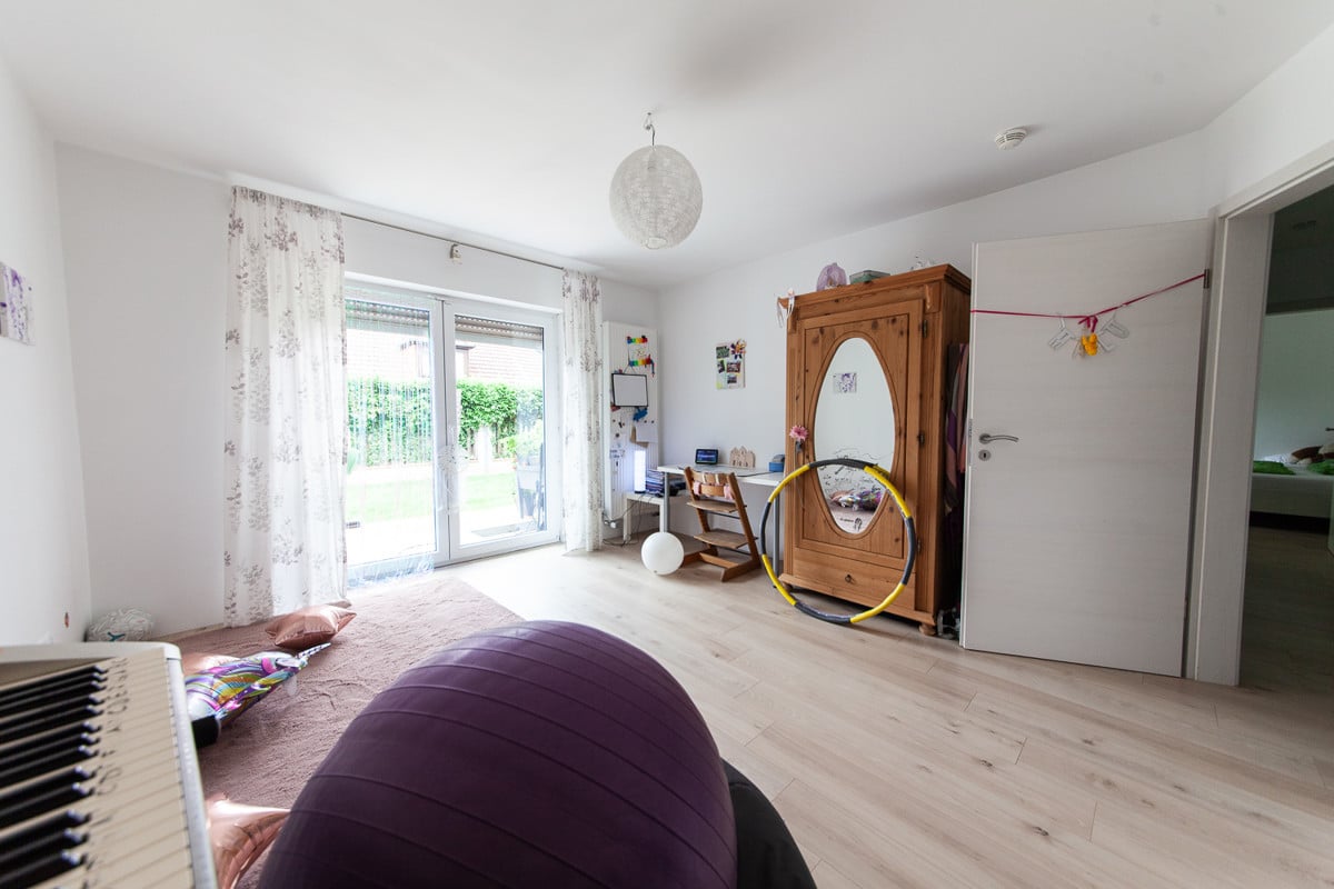 Schlafzimmer 1 von 3 EG