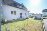 Eingangsbereich - Vermietetes 2 Familienhaus mit Garage, Garten und Terrasse in ruhiger Wohnlage von Messel!