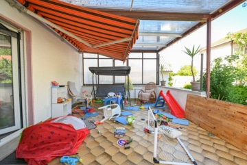 Vermietetes 2 Familienhaus mit Garage, Garten und Terrasse in ruhiger Wohnlage von Messel! - Terrasse (623699)