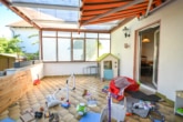 Terrasse - Vermietetes 2 Familienhaus mit Garage, Garten und Terrasse in ruhiger Wohnlage von Messel!