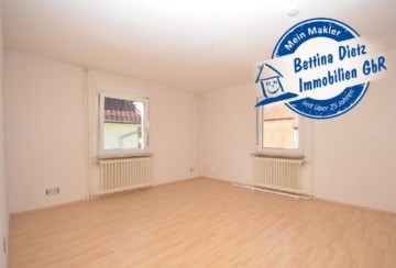 DIETZ: Große 2,5-Zimmer-Wohnung mit Wanne+Dusche im Zentrum von Dieburg!, 64807 Dieburg, Etagenwohnung