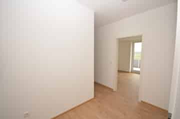 DIETZ: NEUBAU 3-Zimmer-Wohnung und Büro nur für Selbstständige! Wohnen und Arbeiten! - Eingangsdiele (660309)