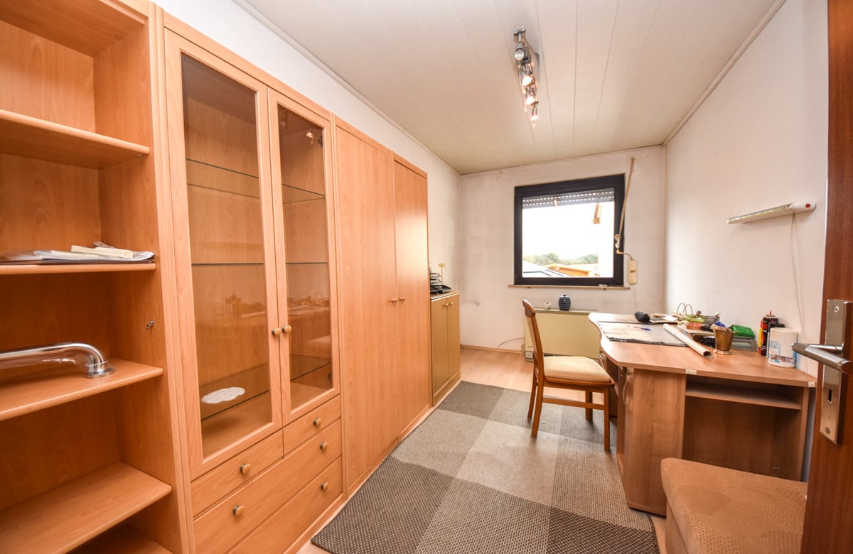 Schlafzimmer 3 von 3 EG