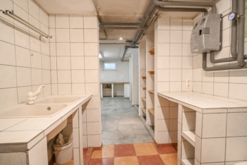 DIETZ: EFH auf einem 2.667m² großem naturnahen Grundstück in Bad König in Alleinlage. - Wasch- und Lagerraum KG (692357)