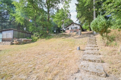 DIETZ: EFH auf einem 2.667m² großem naturnahen Grundstück in Bad König in Alleinlage. Sofort frei! - Garten (697655)