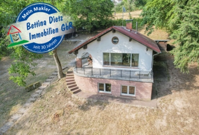 DIETZ: EFH auf einem 2.667m² großem naturnahen Grundstück in Bad König in Alleinlage. Sofort frei! - Außenansicht (697615)