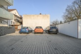 2 PKW-Stellplätze - DIETZ: Moderne Dachgeschosswohnung in zentraler Lage von Groß-Zimmern!