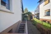 DIETZ: Gepflegtes 1-2 Familienhaus mit Garten, Nebengebäude und Keller in Harreshausen! - Zugang zum Garten