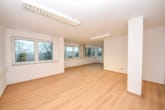 Büroraum - DIETZ: Bürohaus mit über 290m² Fläche im Gewerbegebiet zu vermieten! 40m² Dachterrasse!